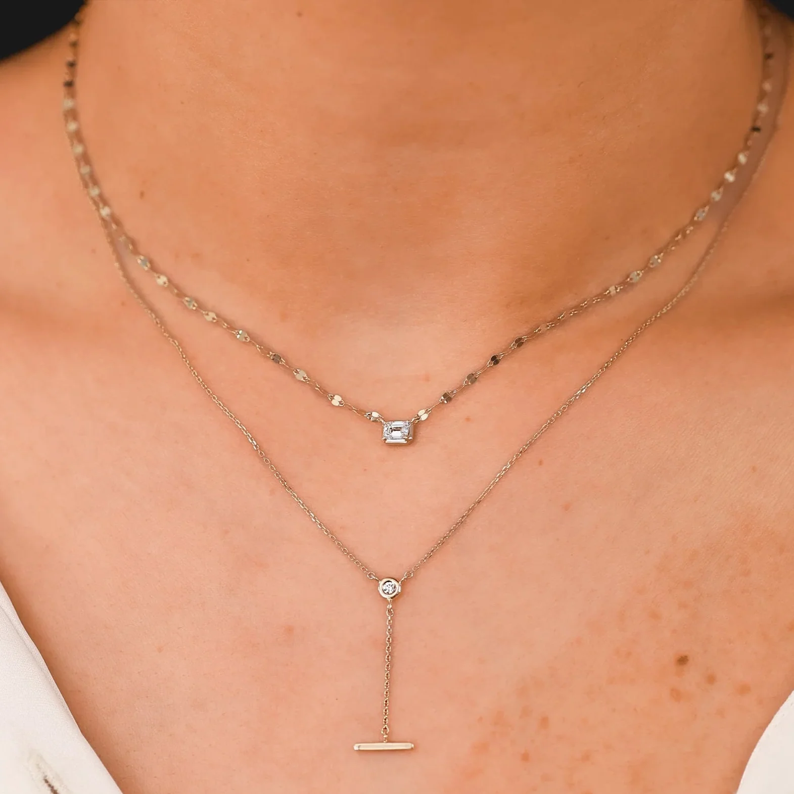 0.20ctw Diamond Emerald Necklace - Image 2