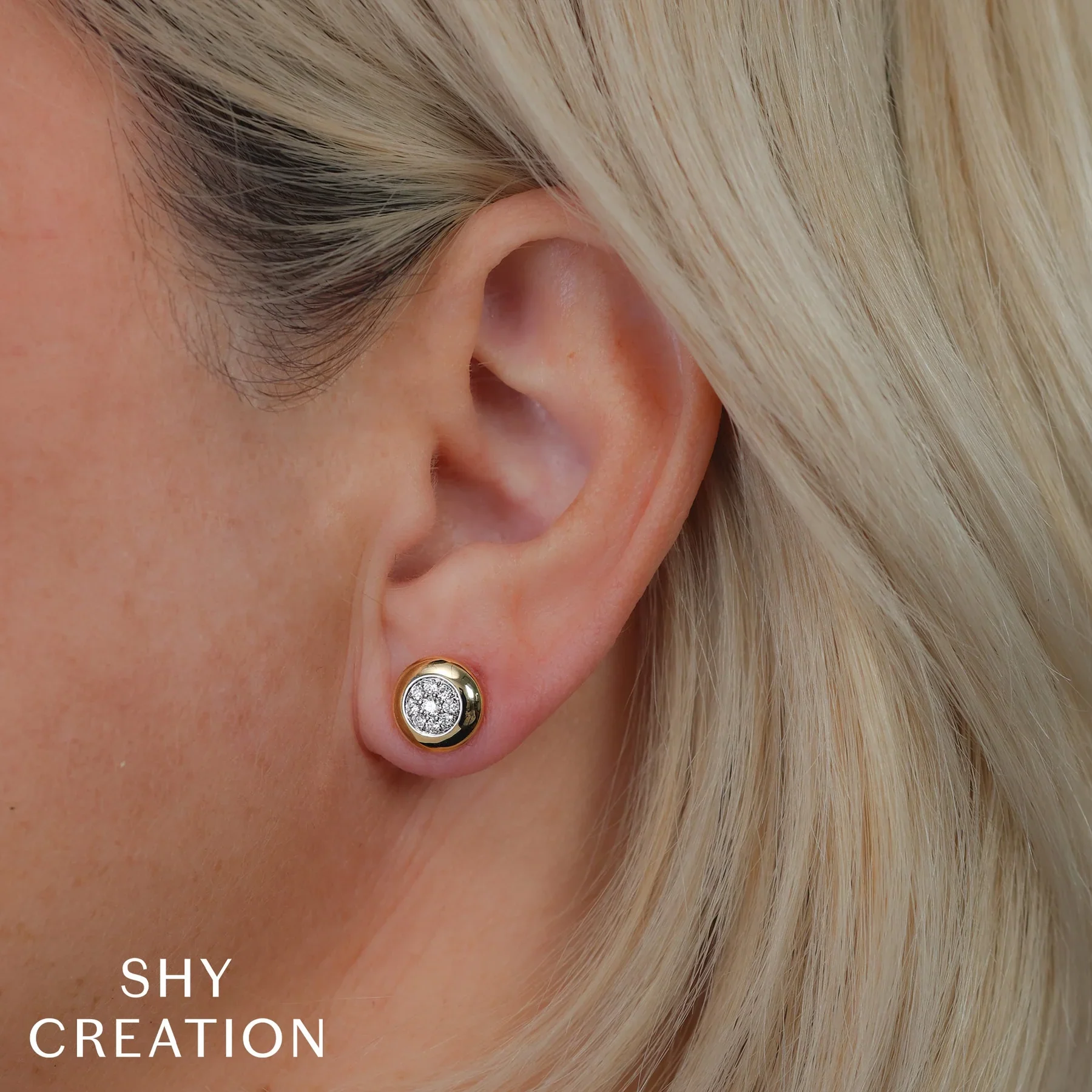 0.28ctw Diamond Circle Stud Earring - Image 2