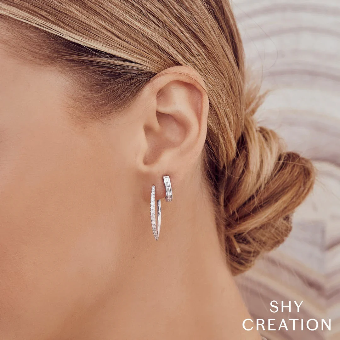 0.35ctw Diamond Hoop Earring - Image 2