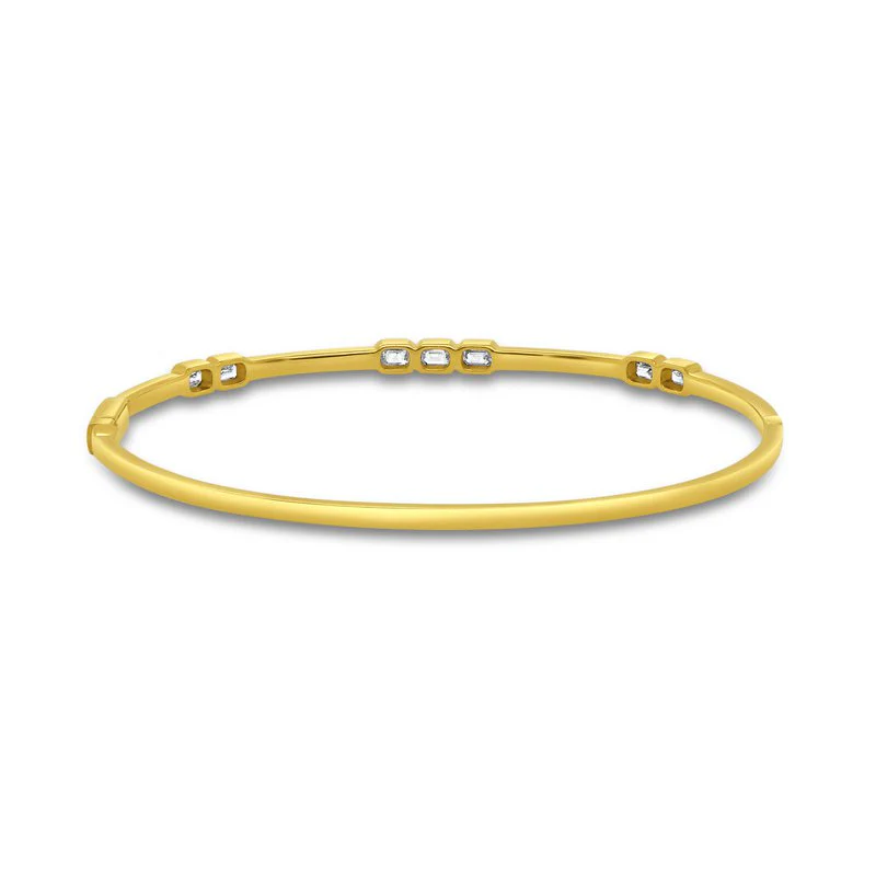0.56ctw Emerald Cut Diamond Bangle Bracelet - Image 2