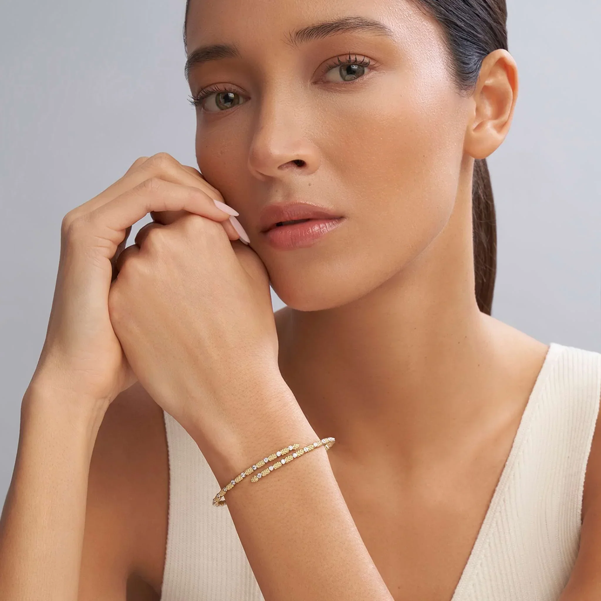 18K Gold and Diamond Superfine Cuff Bracelet - Image 2
