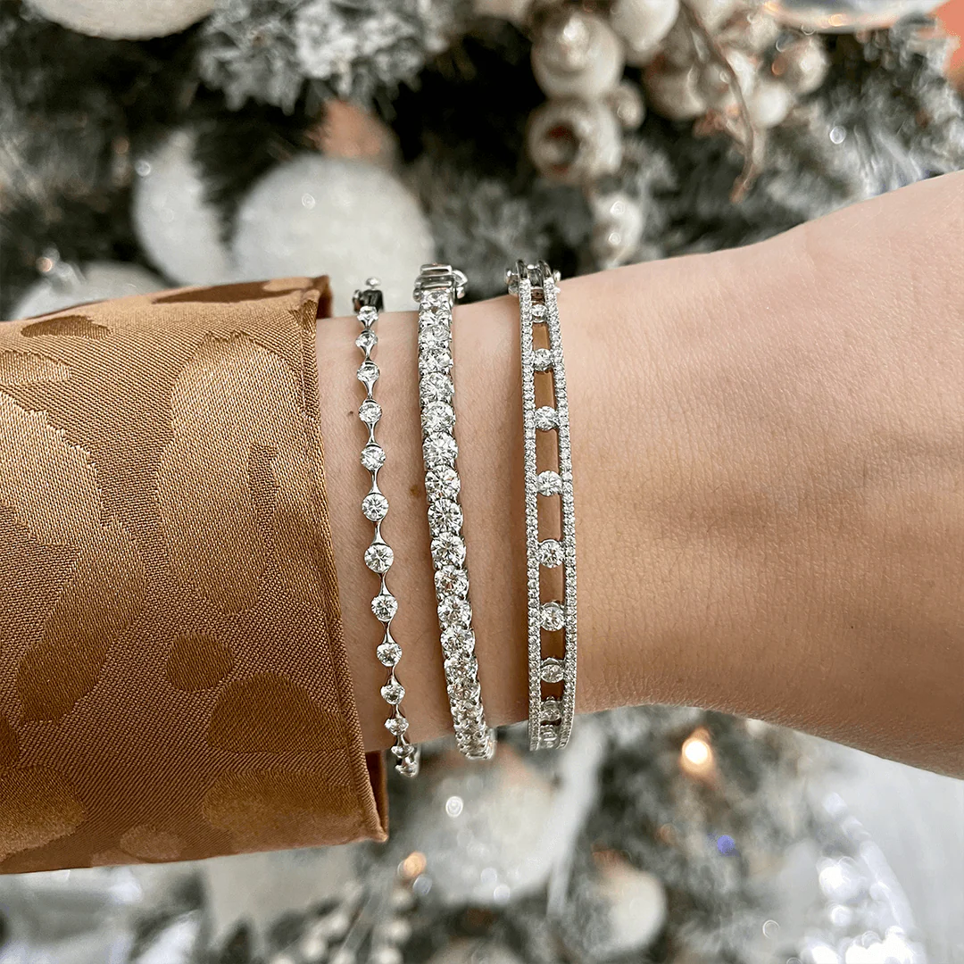 0.92ctw Diamond Bangle, White Gold - Image 3