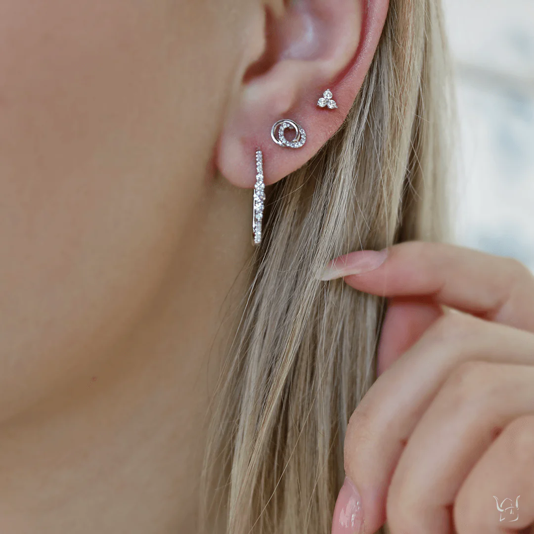 0.15ctw Diamond Stud Earrings - Image 2