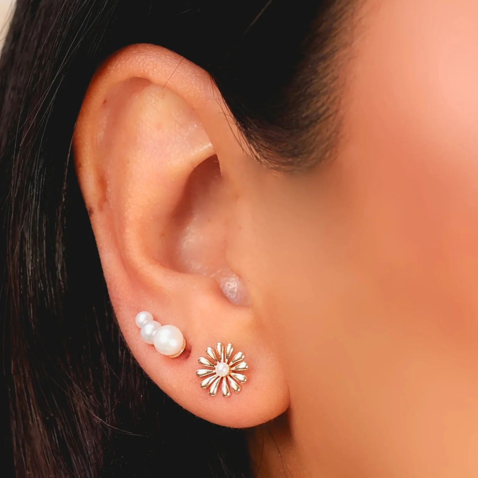 Cultured Pearl Stud Earring - Image 2