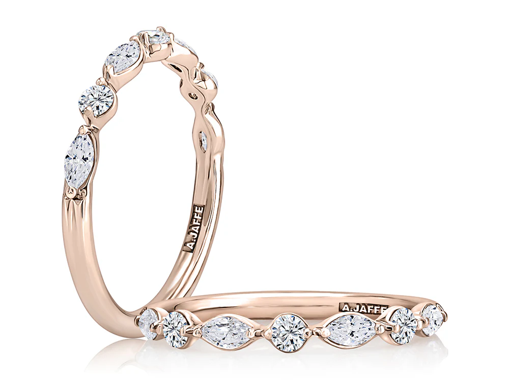 0.43ctw Delicate Halfway Alternating Round and Marquise Diamond Wedding Band - Image 3