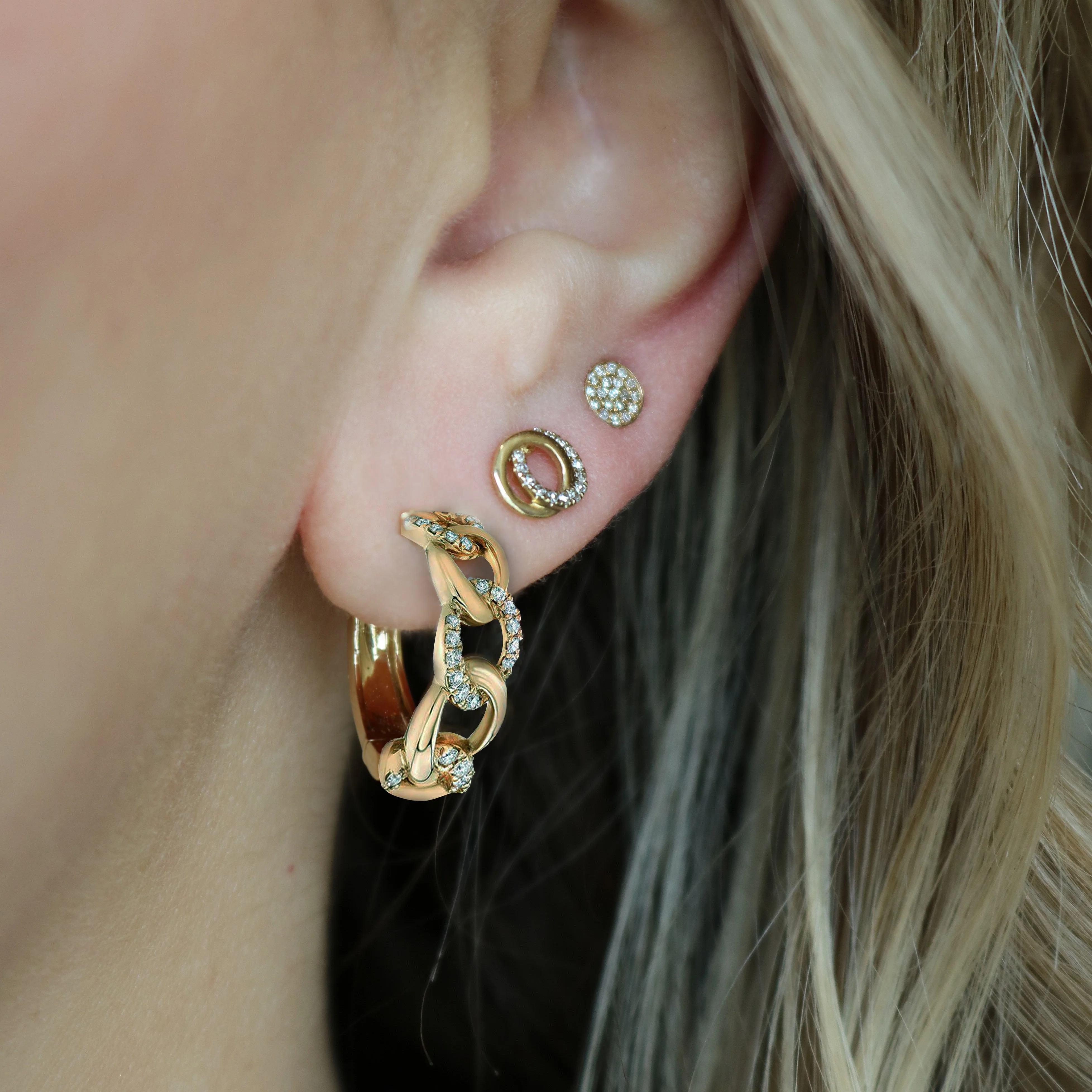 0.09ctw Diamond Love Knot Circle Earring - Image 3