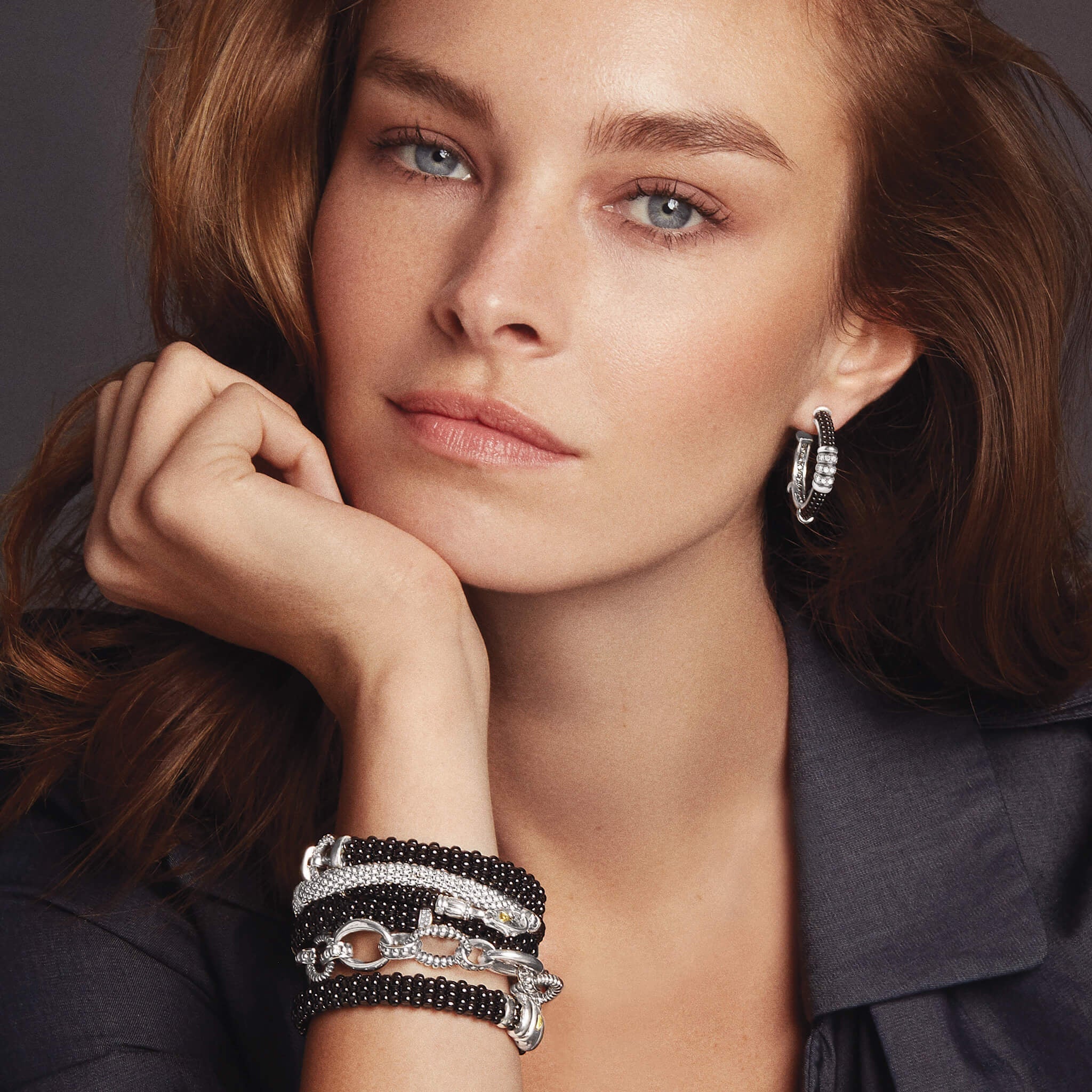 Oval Fluted Link Bracelet - Image 4