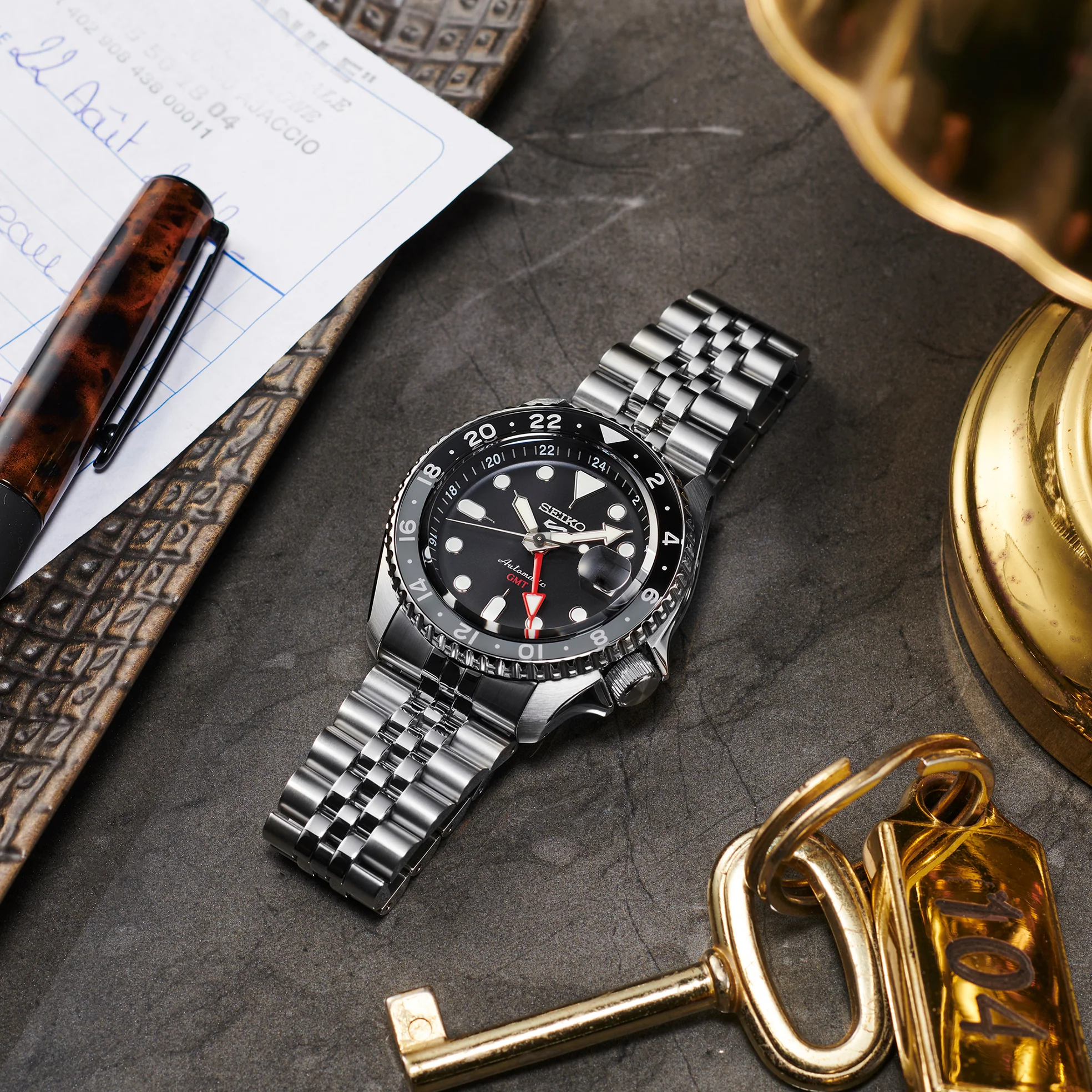 Seiko SSK001 - Seiko 5 Sports SKX Sports Style GMT Series - Image 3