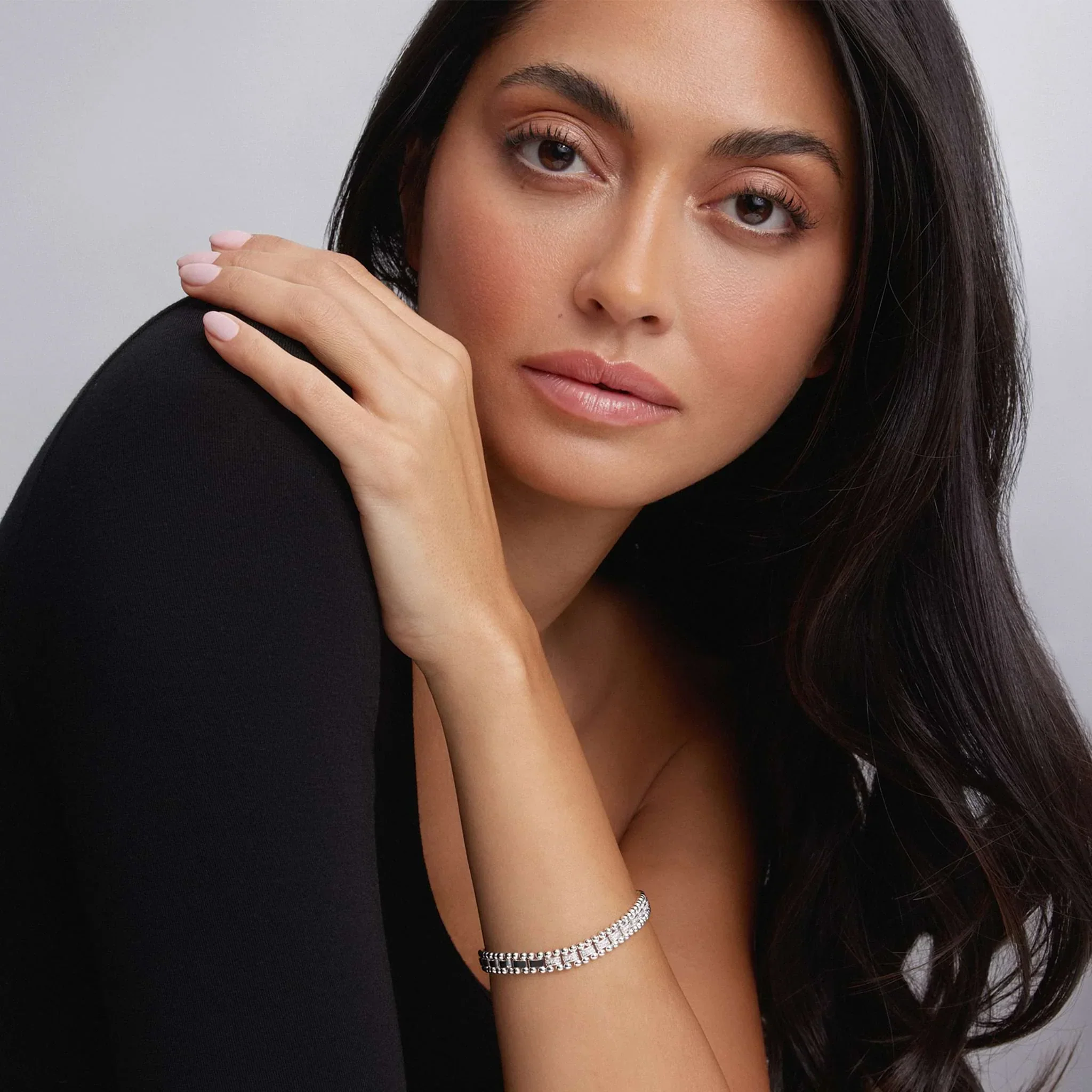 Small Single Station Diamond Circle Caviar Bracelet | 7mm - Image 2