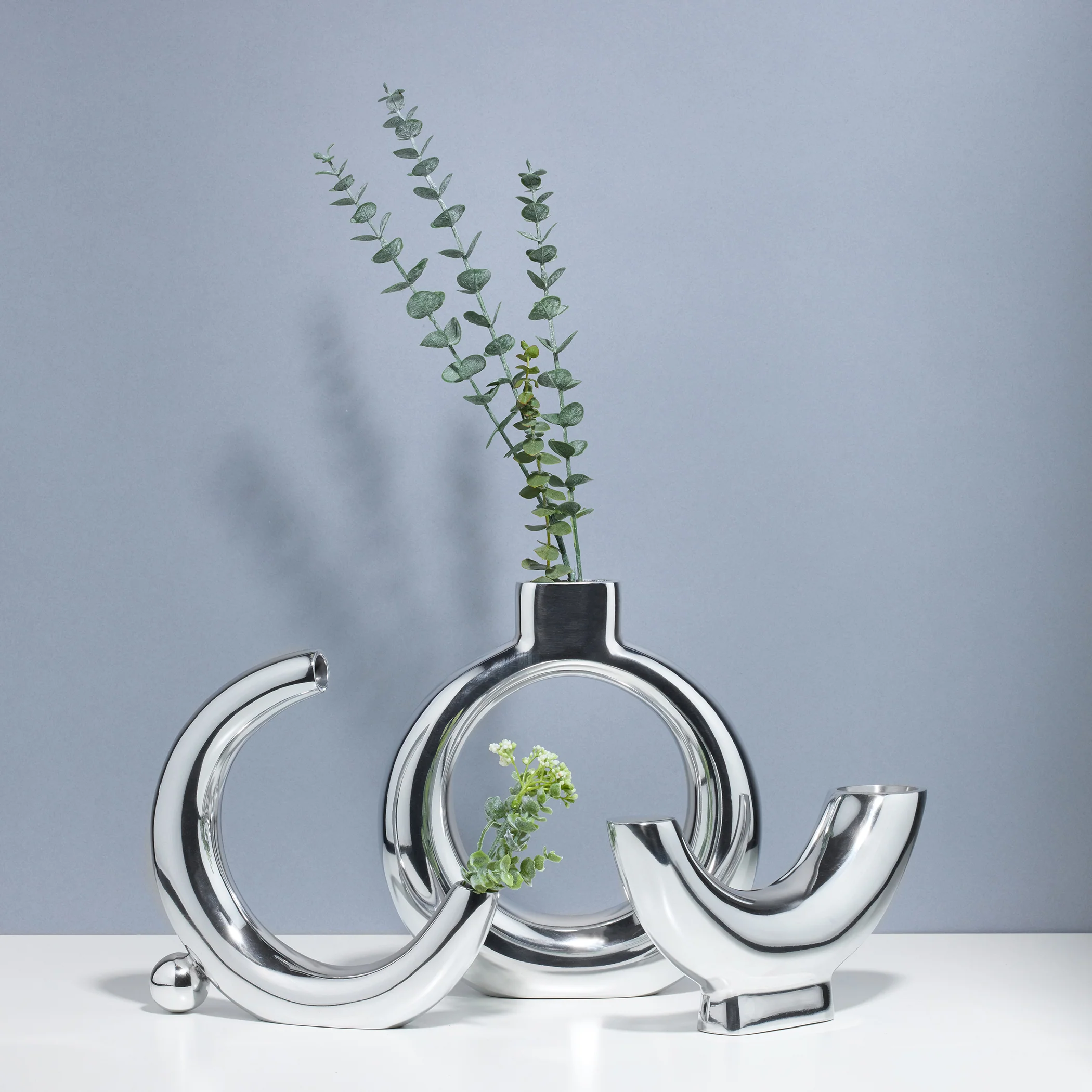 Solarium Crescent Moon Vase - Image 2