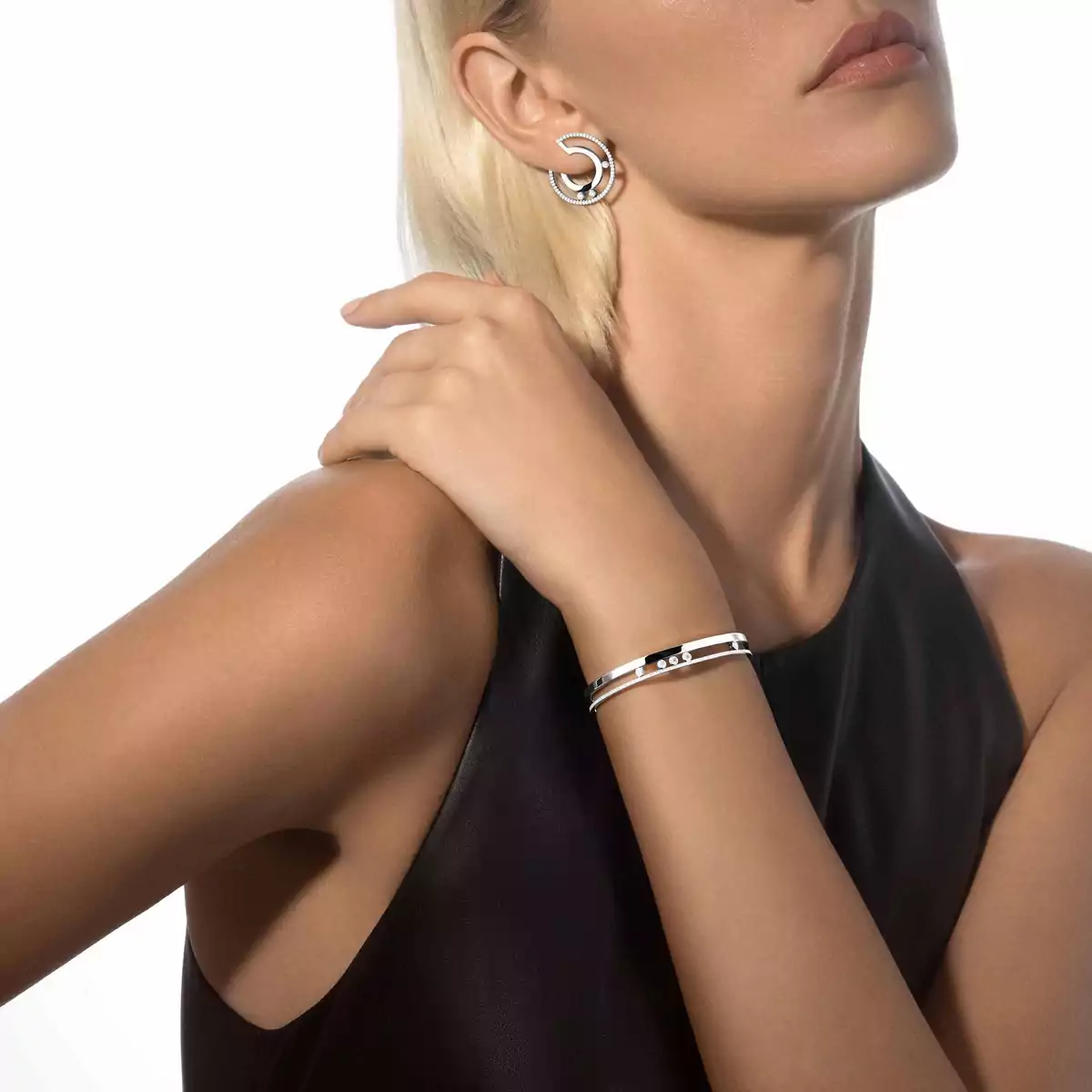0.72ctw White Gold Diamond Bangle Bracelet - Image 3