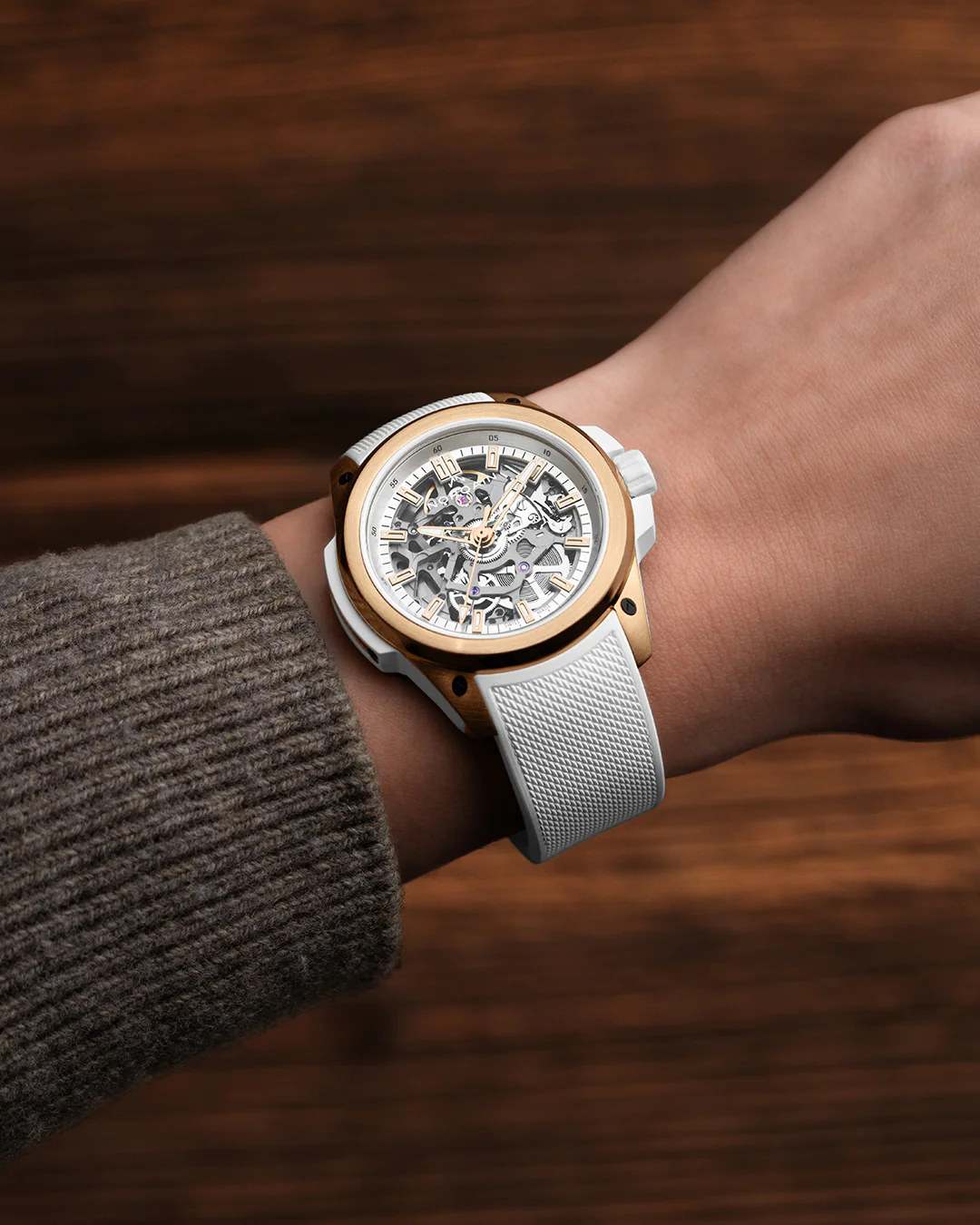 Wild ONE Skeleton 39mm Red Gold - Image 5